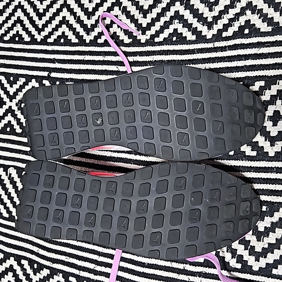 📣✨️✨️ SOLD IN-STORE!!! PUMA Cruise Rider Sneakers - Picture 5 of 6